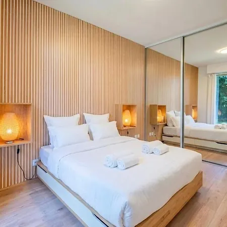 Beautiful 2-bedroom Apartment, Garden, Swimming Pool, Sea Within Walking Distance Appartement *